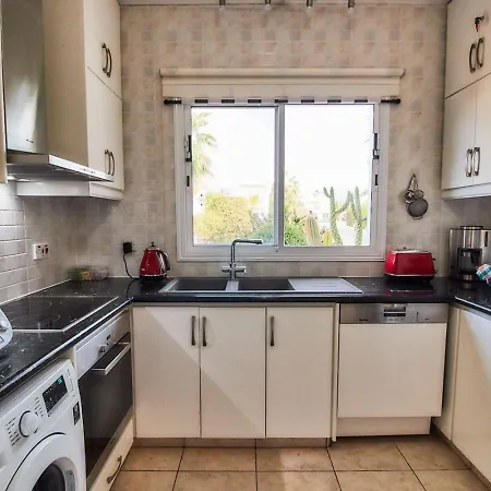 Hébergement de vacances Cozy 3-bd Natalia, Walk To Paphos